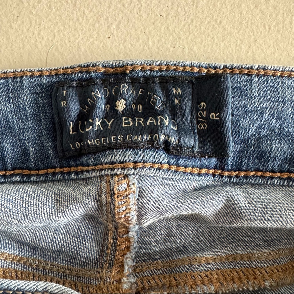 Lucky Brand Jeans - Picture 4 of 5
